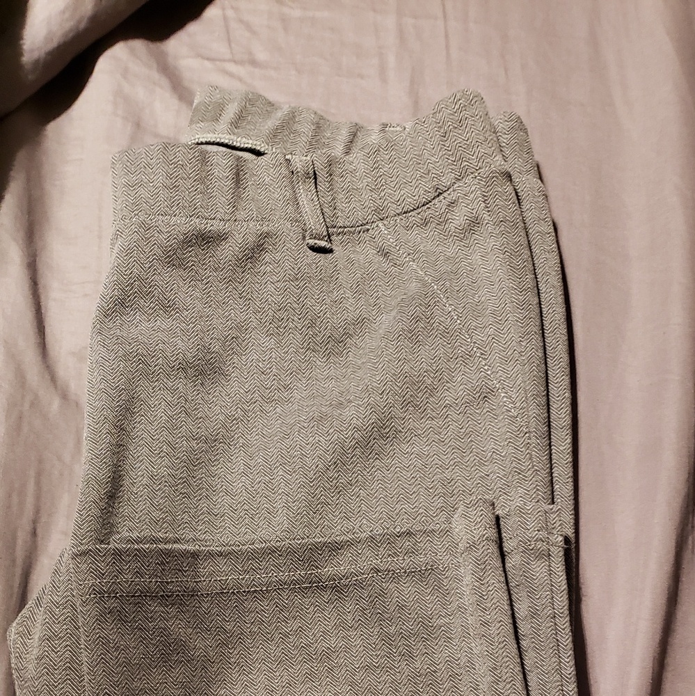 Betabrand straight leg gray chevron